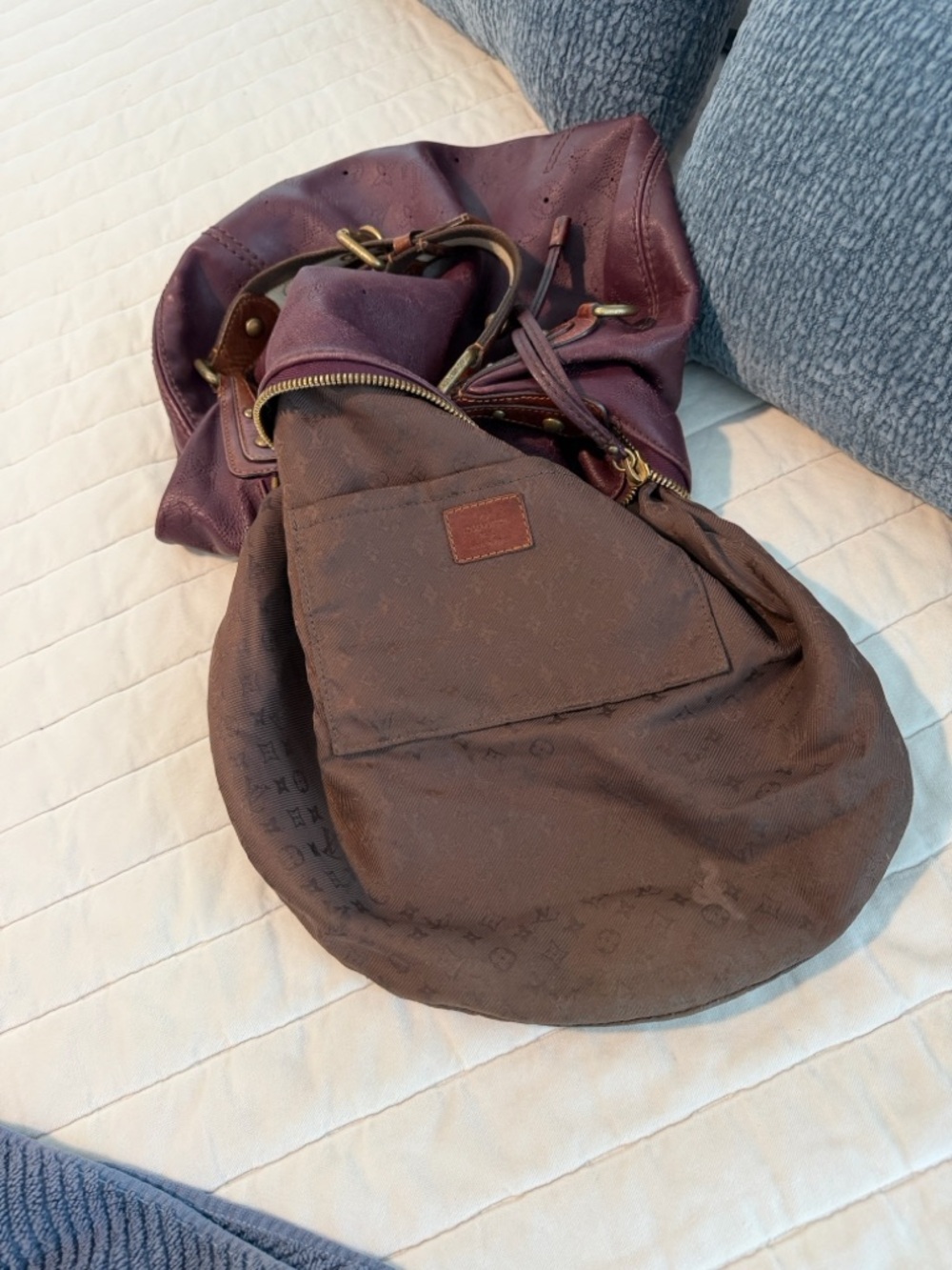 Louis Vuitton Aubergine Vintage Hobo Authentic - Picture 6 of 13